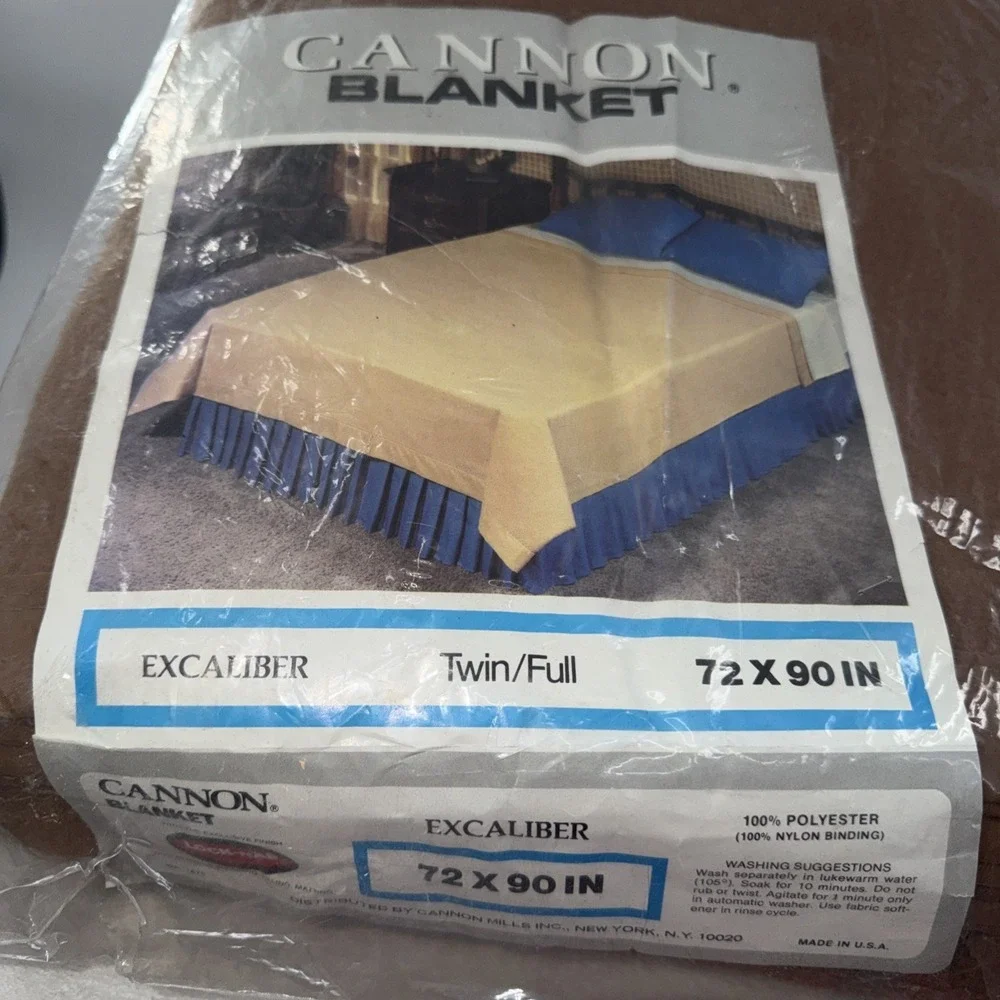 Cannon Brown Polyester Plymouth Blanket Twin/Full Nylon Satin Binding 72